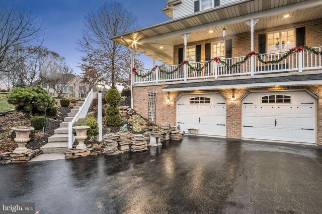 1709 COUNTRY MANOR DR, York, PA 17408