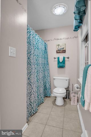 1709 COUNTRY MANOR DR, York, PA 17408