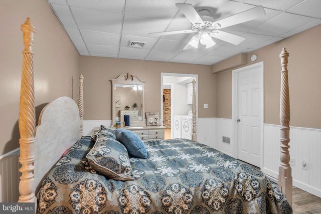 1709 COUNTRY MANOR DR, York, PA 17408