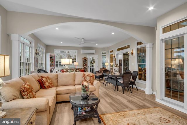 1709 COUNTRY MANOR DR, York, PA 17408