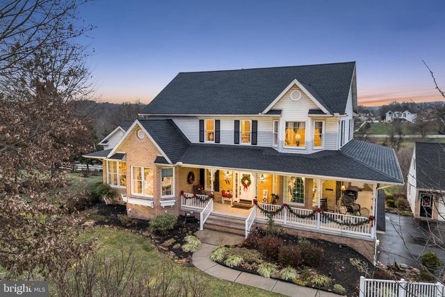 1709 COUNTRY MANOR DR, York, PA 17408