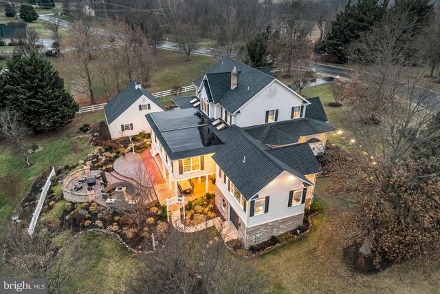 1709 COUNTRY MANOR DR, York, PA 17408