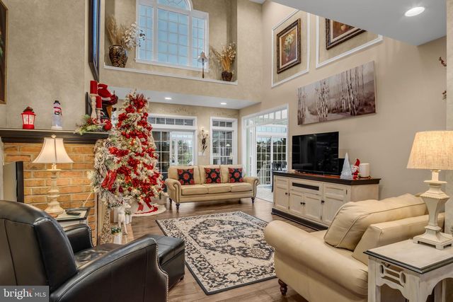 1709 COUNTRY MANOR DR, York, PA 17408