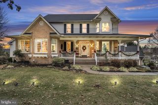 1709 COUNTRY MANOR DR, York, PA 17408