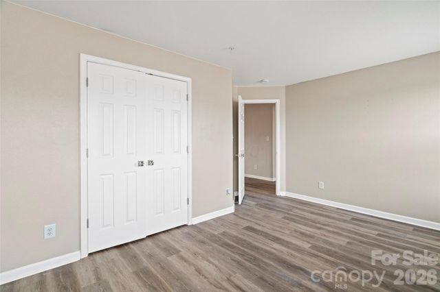 1134 Plaza Walk Drive, Charlotte, NC 28215