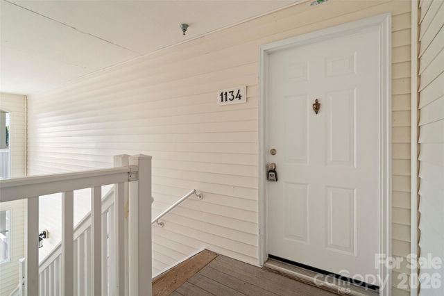 1134 Plaza Walk Drive, Charlotte, NC 28215