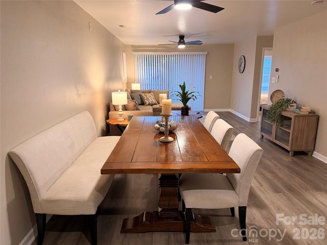 1134 Plaza Walk Drive, Charlotte, NC 28215