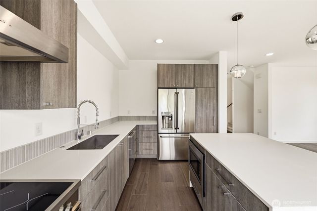 4767 35th Avenue S, Seattle, WA 98118