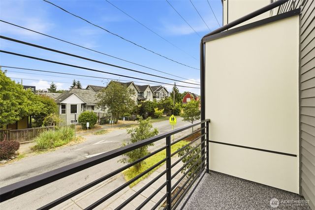 4767 35th Avenue S, Seattle, WA 98118