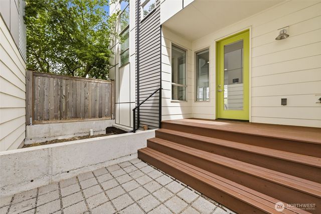 4767 35th Avenue S, Seattle, WA 98118