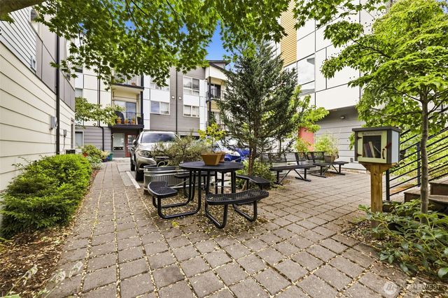 4767 35th Avenue S, Seattle, WA 98118
