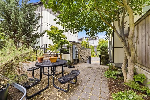 4767 35th Avenue S, Seattle, WA 98118