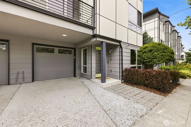 4767 35th Avenue S, Seattle, WA 98118