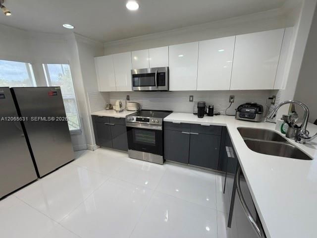 4959 SW 33rd Way, Hollywood, FL 33312