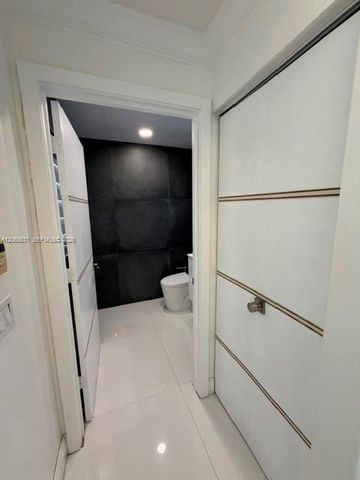 4959 SW 33rd Way, Hollywood, FL 33312