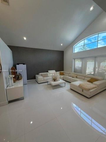 4959 SW 33rd Way, Hollywood, FL 33312