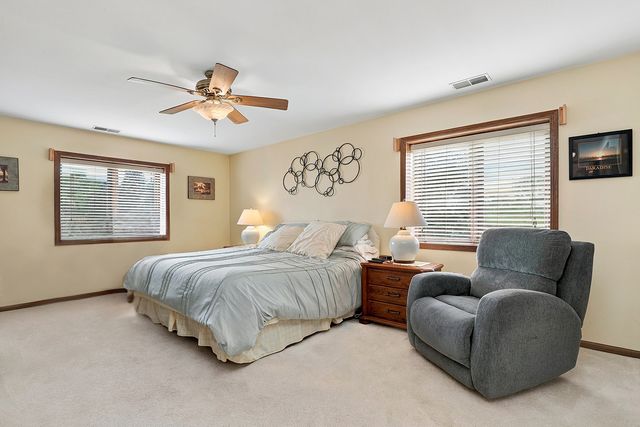 6559 Pine Lake Drive 3, Tinley Park, IL 60477