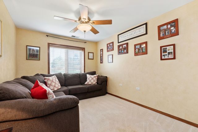 6559 Pine Lake Drive 3, Tinley Park, IL 60477