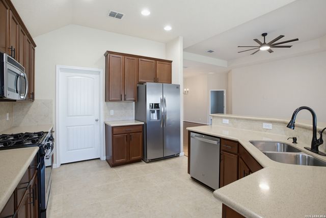30612 Holstein Rd, Bulverde, TX 78163