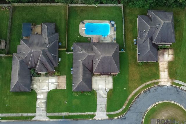 8614 Sandpiper Street, Denham Springs, LA 70706