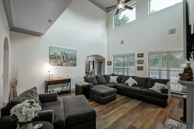 8614 Sandpiper Street, Denham Springs, LA 70706