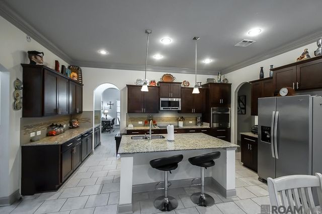 8614 Sandpiper Street, Denham Springs, LA 70706