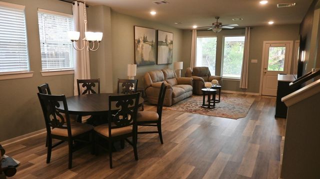 127 Winged Elm Ct, Conroe, TX 77318