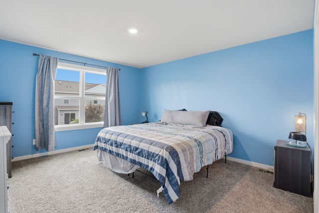 2567 SE Fox Valley Drive, West Des Moines, IA 50265