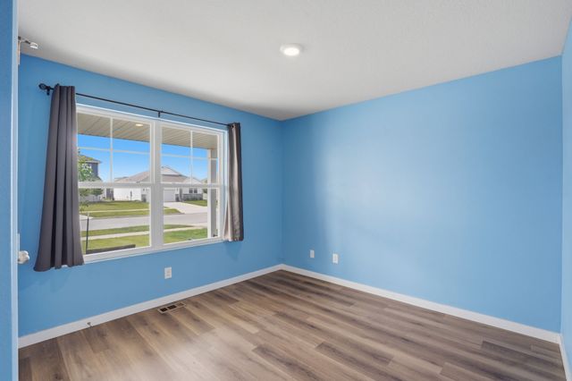 2567 SE Fox Valley Drive, West Des Moines, IA 50265