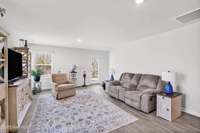 5295 Meagan Lane NE, Winnabow, NC 28479