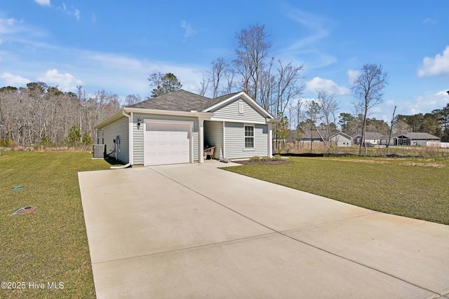 5295 Meagan Lane NE, Winnabow, NC 28479