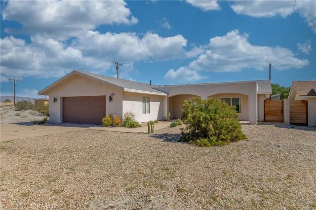 15840 Clearwater, Palm Springs, CA 92262