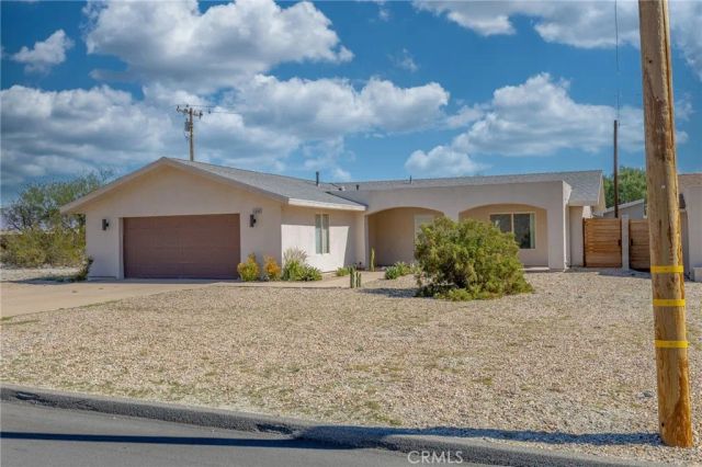 15840 Clearwater, Palm Springs, CA 92262