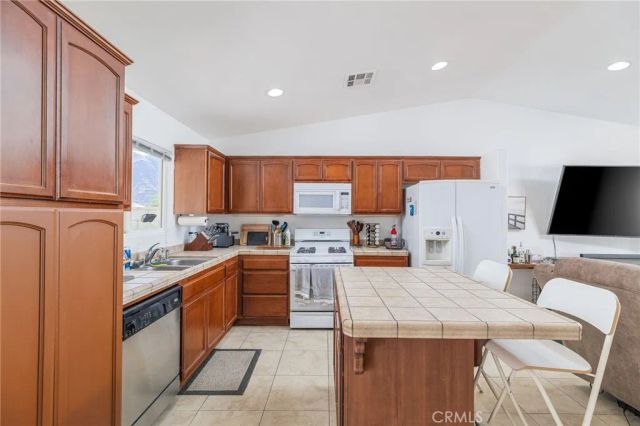 15840 Clearwater, Palm Springs, CA 92262