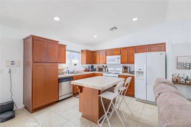 15840 Clearwater, Palm Springs, CA 92262