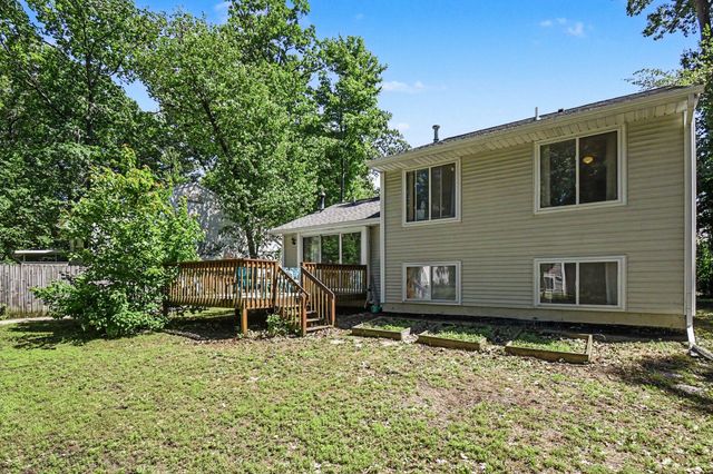 859 Summer Creek Court SE, Grand Rapids, MI 49508