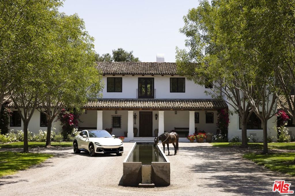 Image 8 of property listing at 16401 Calle Feliz, Rancho Santa Fe, CA 92067