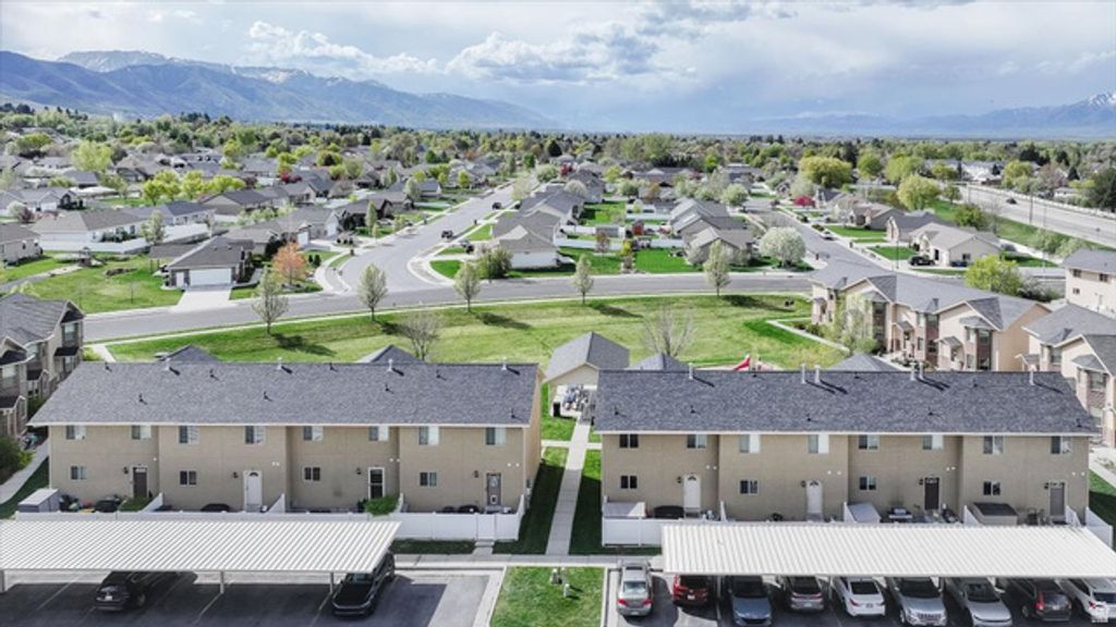 Image 23 of property listing at 101 E 630 N #24, Smithfield, UT 84335