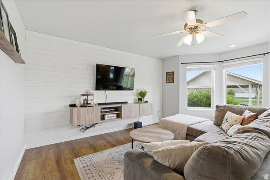 Image 6 of property listing at 101 E 630 N #24, Smithfield, UT 84335