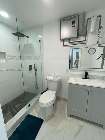 2320 SW 44th St A, Fort Lauderdale, FL 33312