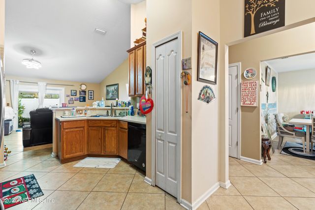 6417 SKYLER JEAN Drive, Jacksonville, FL 32244