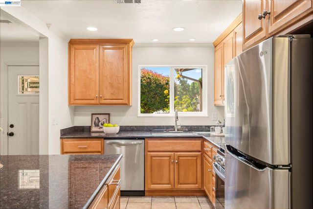 38 KINGS COURT, Bay Point, CA 94565