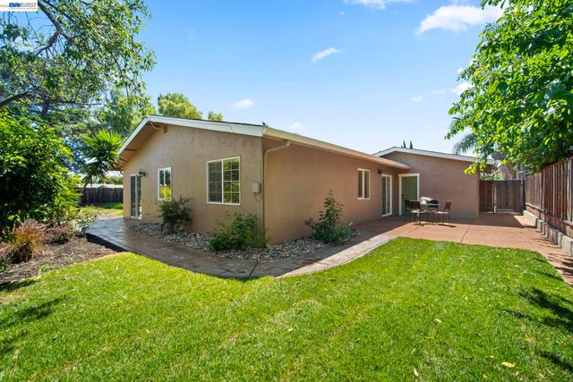 38 KINGS COURT, Bay Point, CA 94565