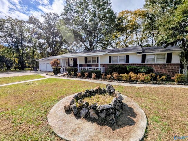 4705 Joe Davis Drive, Decatur, AL 35603