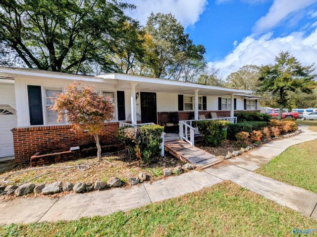 4705 Joe Davis Drive, Decatur, AL 35603