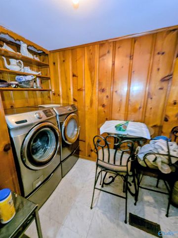 4705 Joe Davis Drive, Decatur, AL 35603