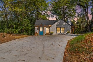 339 Ben Allen Rd, Nashville, TN 37207