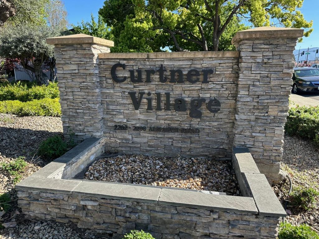 2212 Almaden Road A, San Jose, CA 95125