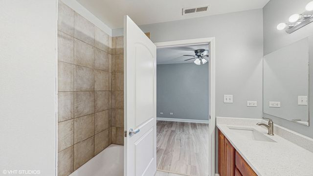3447 Ridgeland Avenue 301, Berwyn, IL 60402