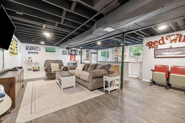 1358 Flamingo Street, Wixom, MI 48393